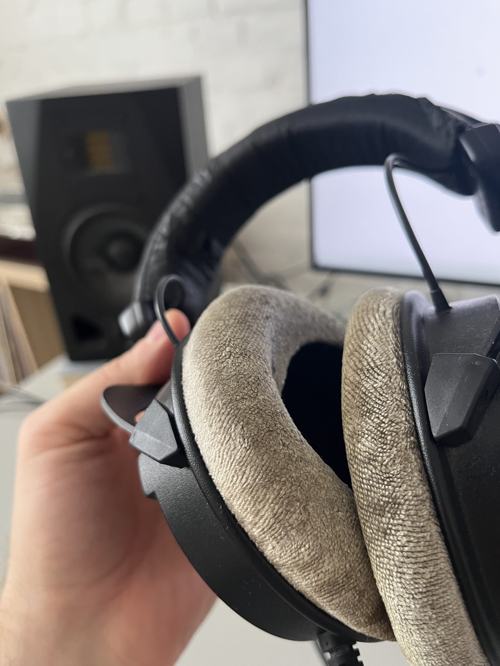 Velour ear pads on Beyerdynamic DT 990 Pro 250 Ohm headphones